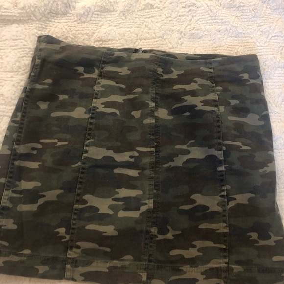Free People Camo Skirt - Picture 2 of 3
